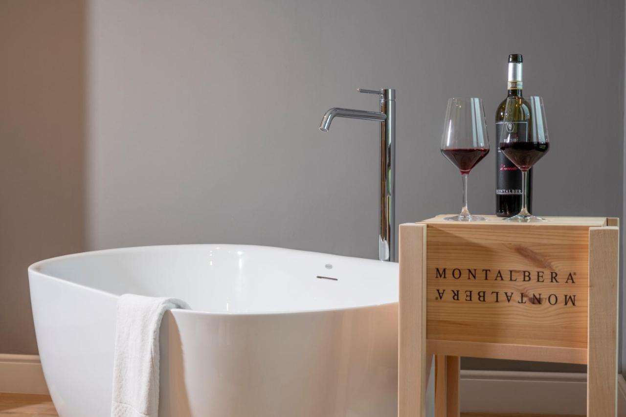 Montalbera Wine Suites Montemagno  Exterior photo